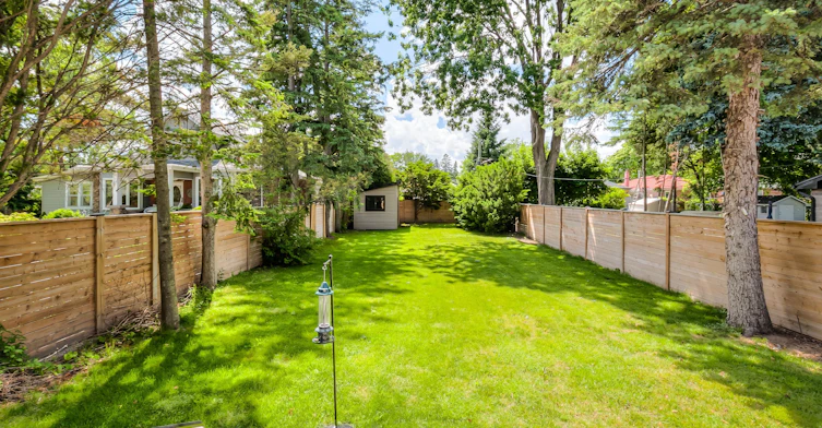 124 Shaver Avenue N, Toronto, ON, M9B 4N8 - 22