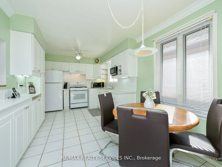 31 Brisco Street, Brampton, ON, L6V 1X1 - 11
