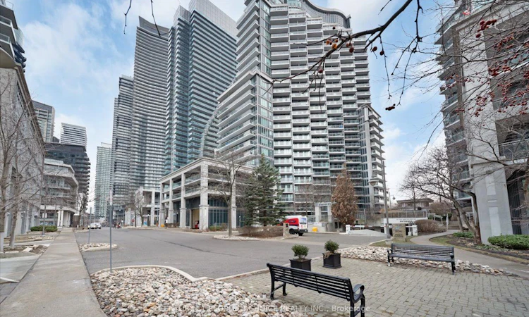 1504-2121 Lake Shore Boulevard W