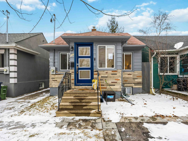 122 Twenty Second Street, Toronto, ON, M8V 3M4