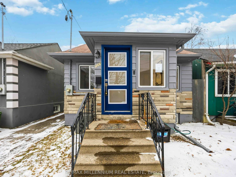 122 Twenty Second Street, Toronto, ON, M8V 3M4 - 3
