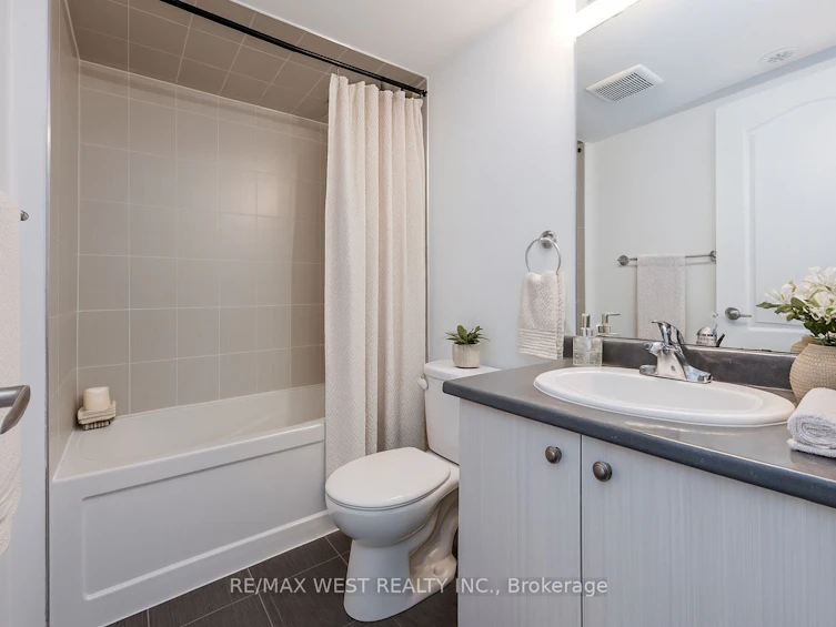120-11 Applewood Lane, Toronto, ON, M9C 0C1 - 5