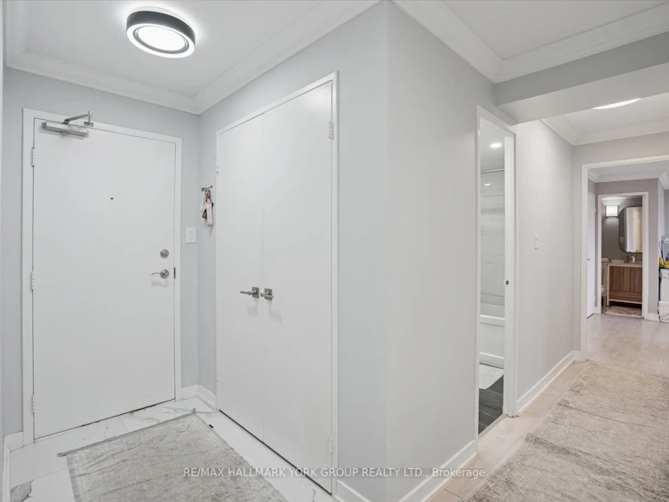 1006-1300 Mississauga Valley Boulevard, Mississauga, ON, L5A 3S8 - 2