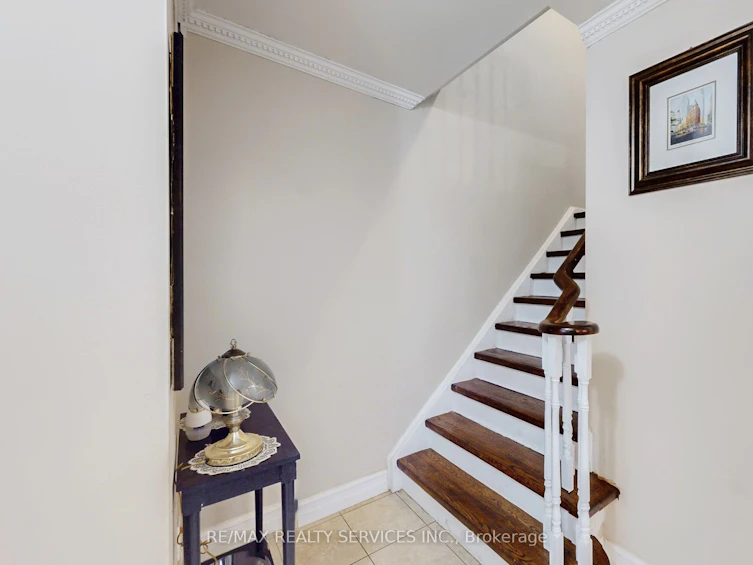 8 Stephensen Court, Brampton, ON, L6V 3X8 - 19