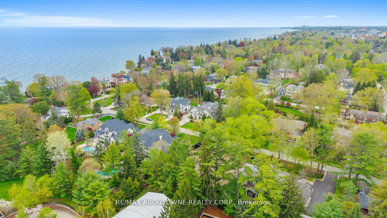 64 Brentwood Road, Oakville, ON, L6J 4B6 - 43