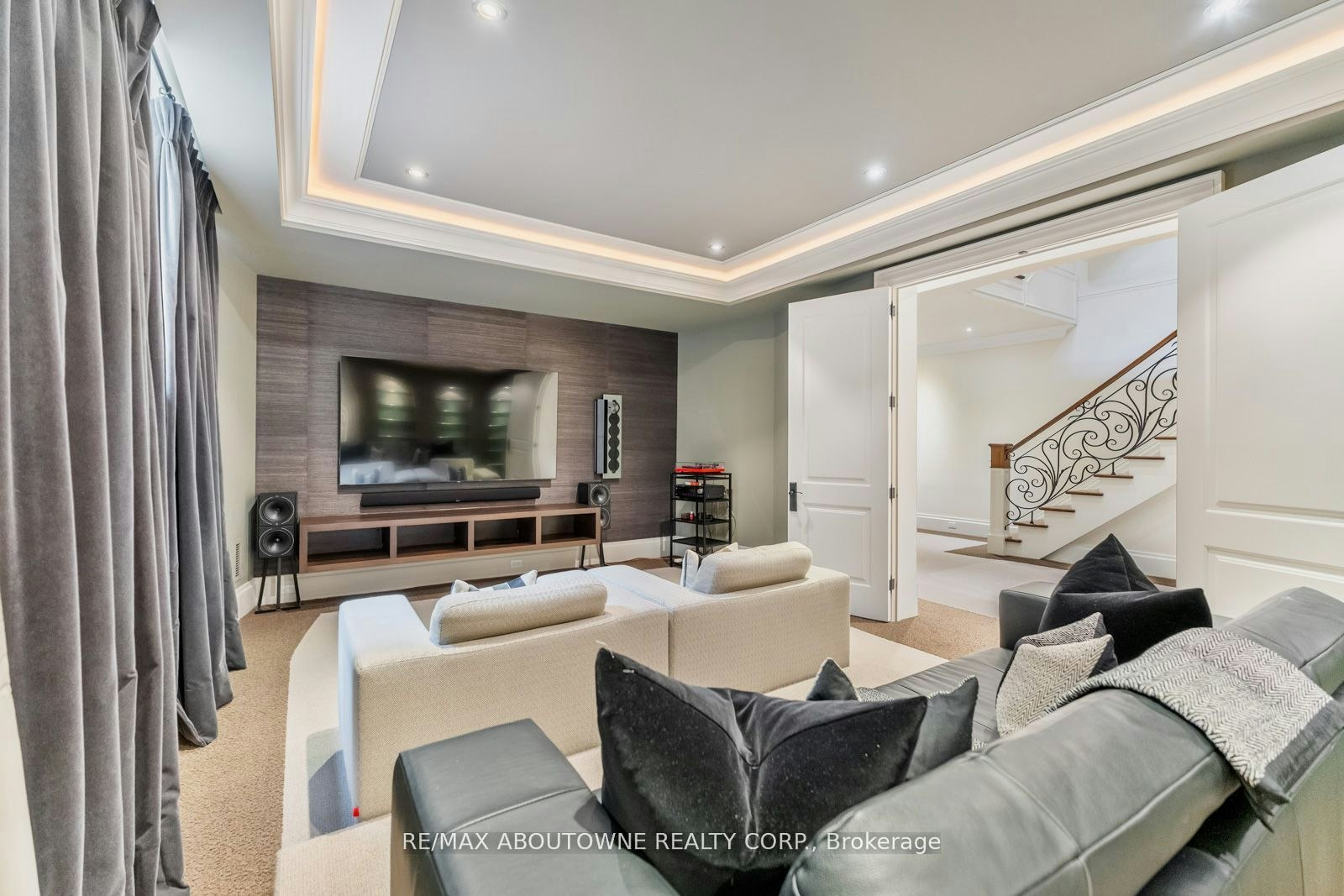 64 Brentwood Road, Oakville, ON, L6J 4B6 - 31