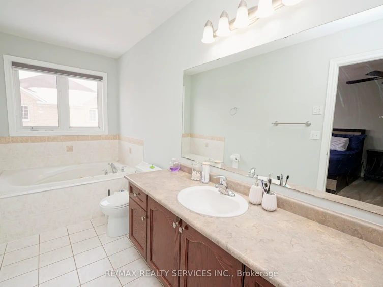 49 Crystalview Crescent, Brampton, ON, L6P 2R7 - 25