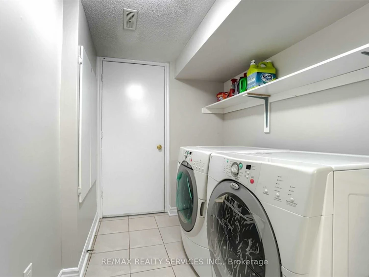49 Crystalview Crescent, Brampton, ON, L6P 2R7 - 40