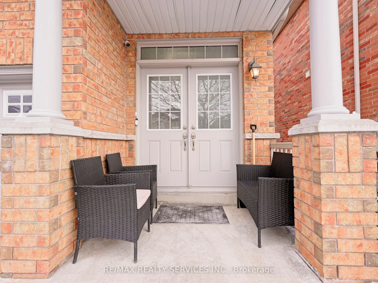 49 Crystalview Crescent, Brampton, ON, L6P 2R7 - 4