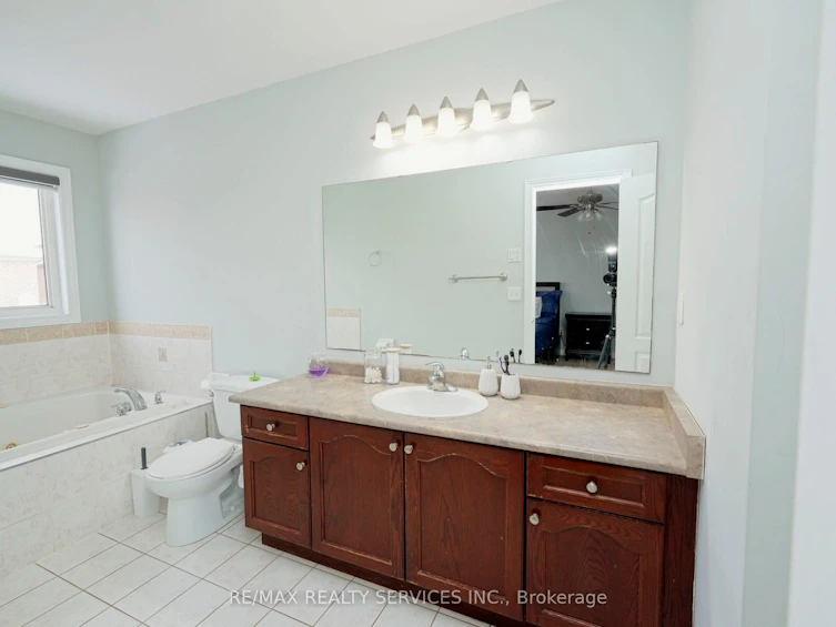 49 Crystalview Crescent, Brampton, ON, L6P 2R7 - 26