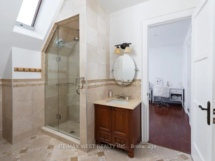 36 Sir Williams Lane, Toronto, ON, M9A 1V1 - 28