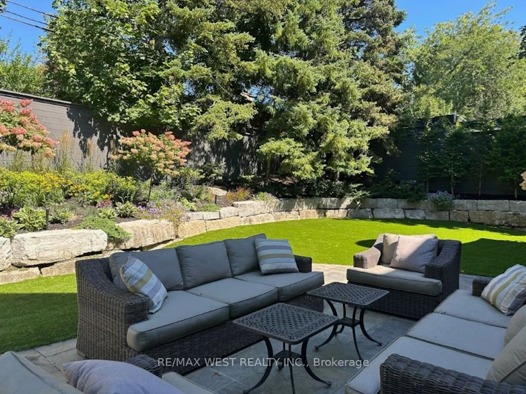 36 Sir Williams Lane, Toronto, ON, M9A 1V1 - 48