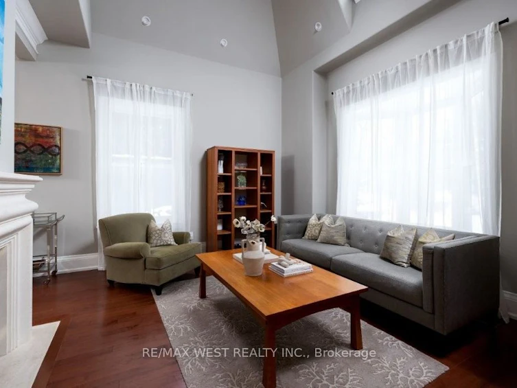 36 Sir Williams Lane, Toronto, ON, M9A 1V1 - 5