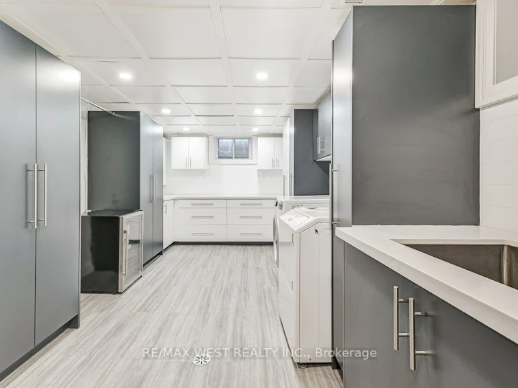 195 Berry Road, Toronto, ON, M8Y 1X2 - 27
