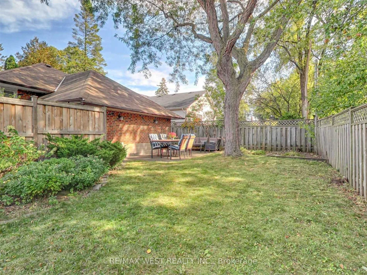 195 Berry Road, Toronto, ON, M8Y 1X2 - 31