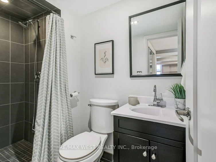 195 Berry Road, Toronto, ON, M8Y 1X2 - 26