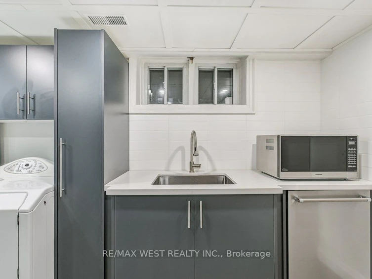 195 Berry Road, Toronto, ON, M8Y 1X2 - 29