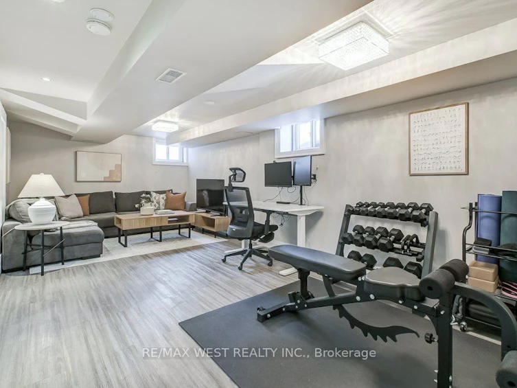 195 Berry Road, Toronto, ON, M8Y 1X2 - 23