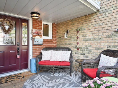 72 Carisbrooke Court - 4