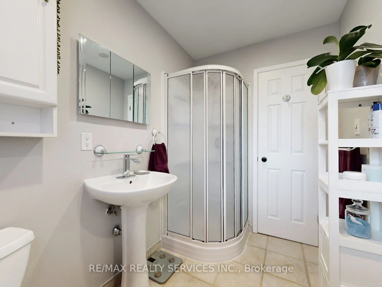 72 Carisbrooke Court, Brampton, ON, L6S 3K1 - 27