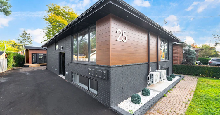 Apartment 4-25 Templar Drive, Toronto, ON, M9R 3C6