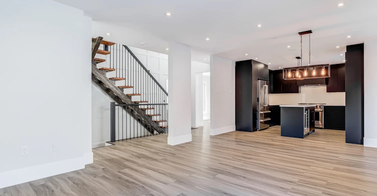 4212 Credit Pointe Drive, Mississauga, ON, L5M 3K2 - 9