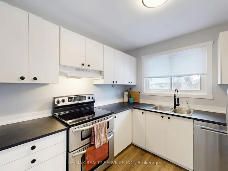 10 Hillbank Trail, Brampton, ON, L6S 1P6 - 15