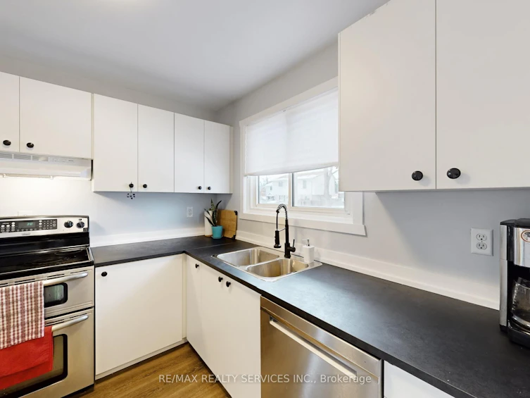 10 Hillbank Trail, Brampton, ON, L6S 1P6 - 18