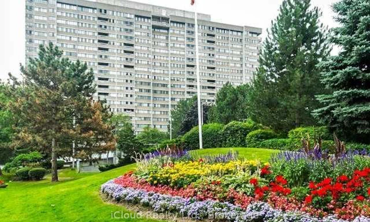 1605-50 Elm Drive E