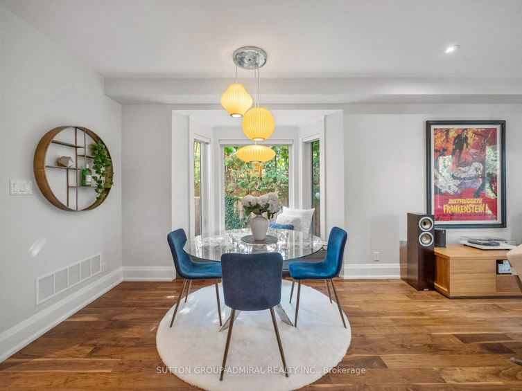 26 Puckeridge Crescent, Toronto, ON, M9B 3A2 - 8