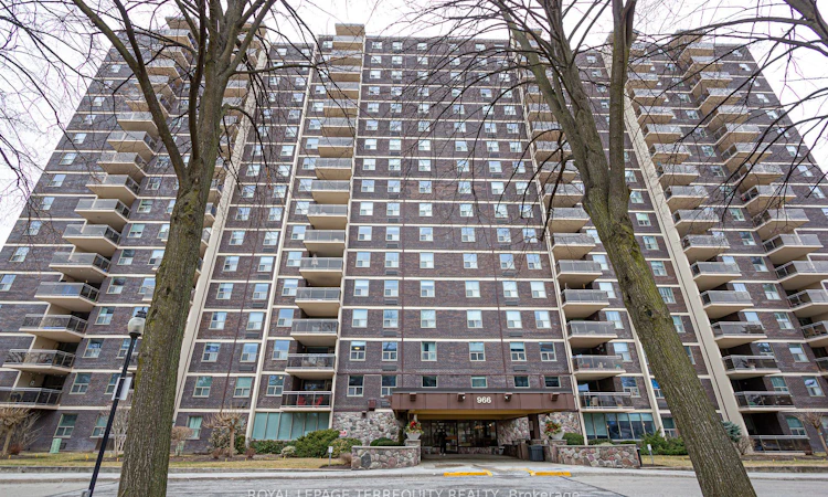 206-966 Inverhouse Drive