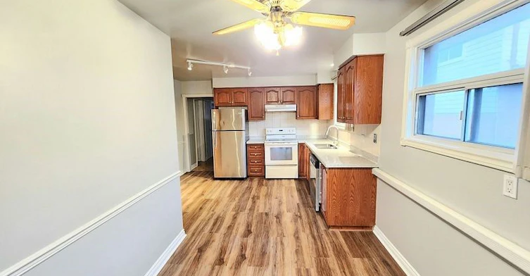 Main-2644 Windjammer Road, Mississauga, ON, L5L 1T5 - 8