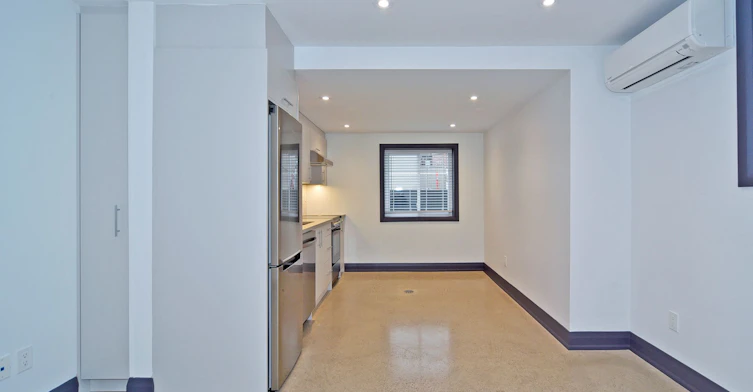 2-230 Boon Avenue, Toronto, ON, M6E 3Z8 - 6