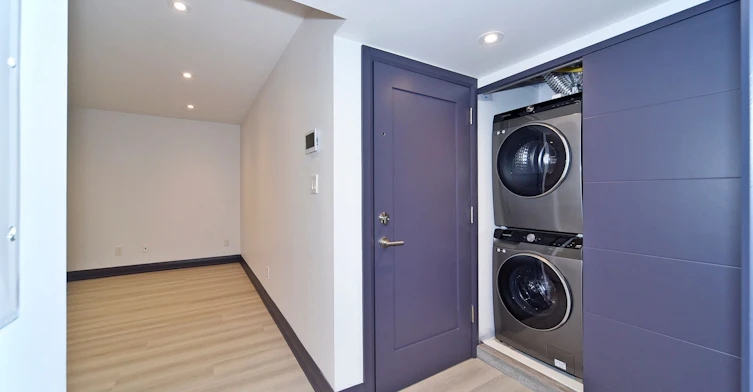 4-230 Boon Avenue, Toronto, ON, M6E 3Z8 - 2