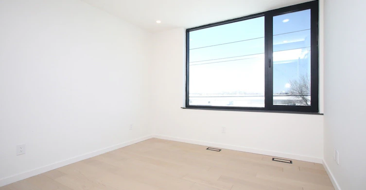 2 Owen Drive, Toronto, ON, M8W 1W7 - 16