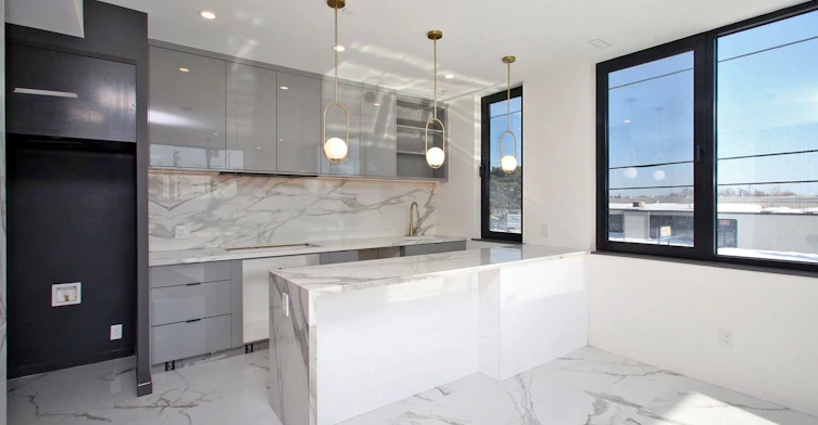 2 Owen Drive, Toronto, ON, M8W 1W7 - 5