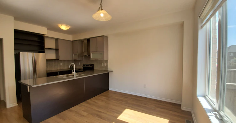upper-593 Remembrance Road, Brampton, ON, L7A 4L2 - 9