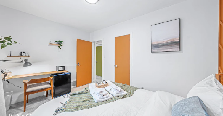 98 Yorkview Drive, Toronto, ON, M8Z 2G4 - 6