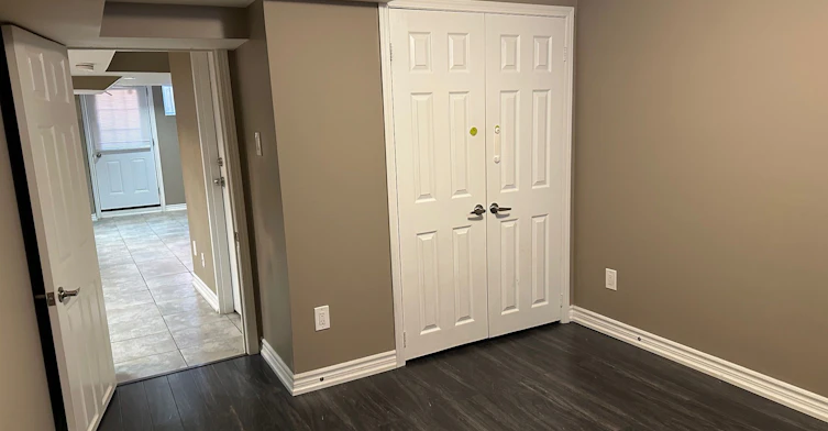 Lower-5215 Micmac Crescent, Mississauga, ON, L5R 2E2 - 12