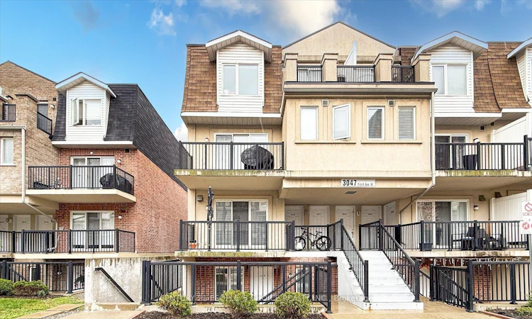 2073-3047 Finch Avenue W