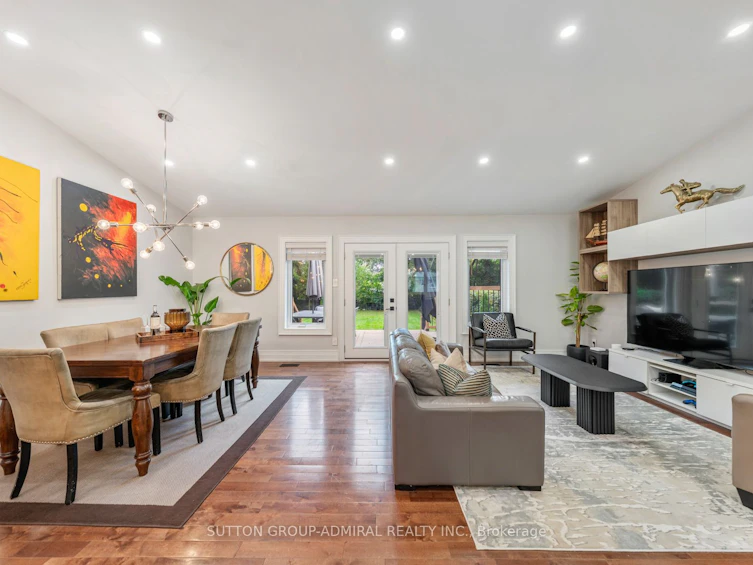 41 Waterford Drive, Toronto, ON, M9R 2N5 - 9