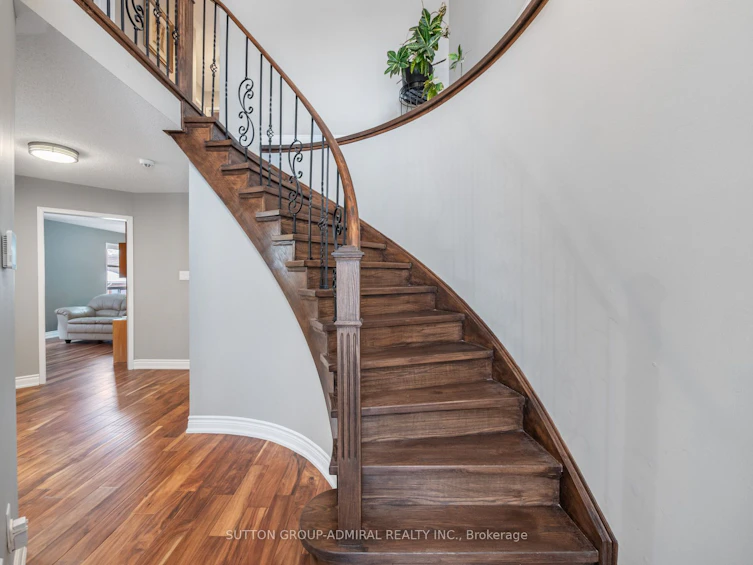 82 Belmont Boulevard, Halton Hills, ON, L7G 6E7 - 4