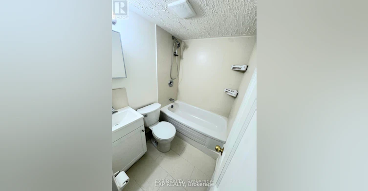 4-227 Evelyn Avenue, Toronto, ON, M6P 2Z8 - 5
