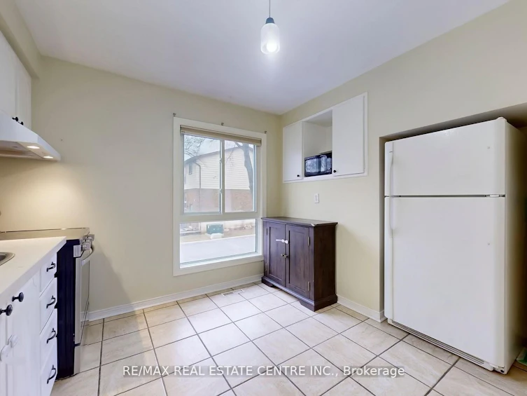 355 Ontario Street N, Milton, ON, L9T 3J3 - 5