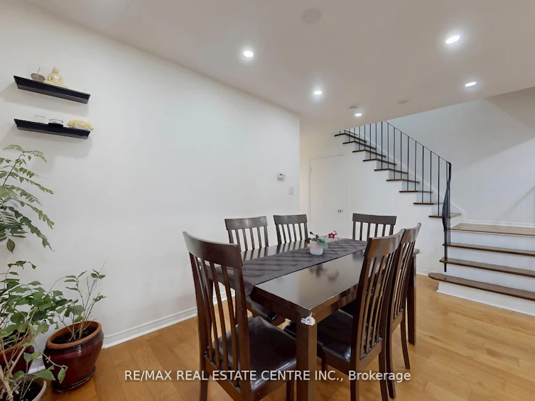 355 Ontario Street N, Milton, ON, L9T 3J3 - 9