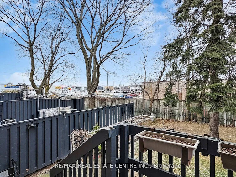 355 Ontario Street N, Milton, ON, L9T 3J3 - 35