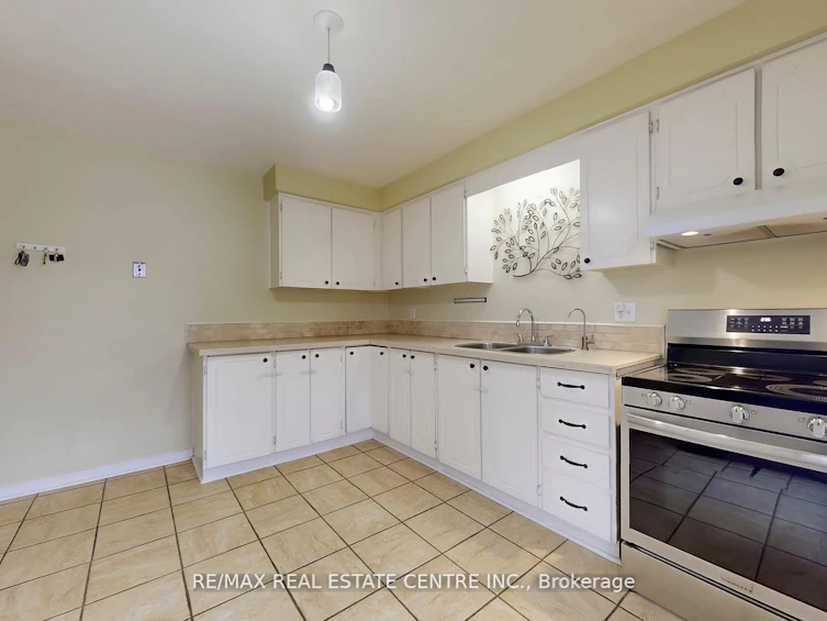 355 Ontario Street N, Milton, ON, L9T 3J3 - 7