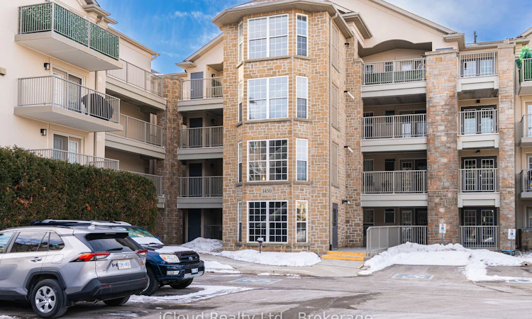 103-1450 Bishops Gate