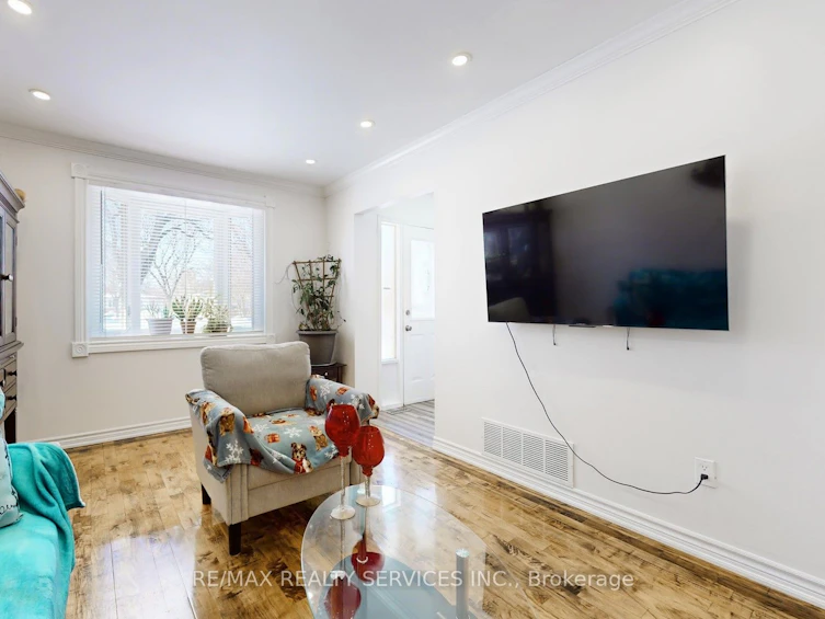 10 Minton Place, Brampton, ON, L6S 2S7 - 7