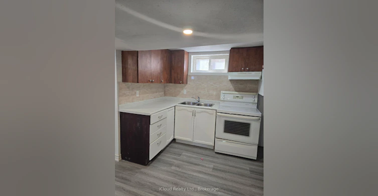 Bsmt-8 York Street, Mississauga, ON, L4T 3M7 - 3